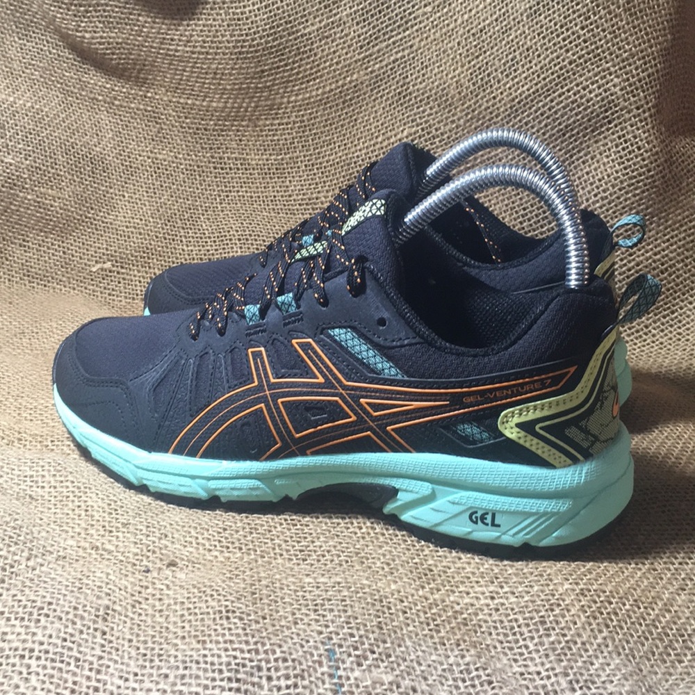 ASICS Gel Venture 7 running shoes